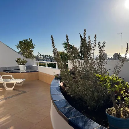 Lovely Sunny Apartment *